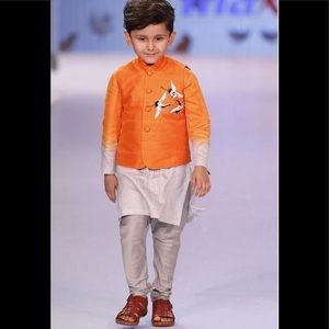 SHADED ORANGE KURTA WITH NEHRU JACKET SET